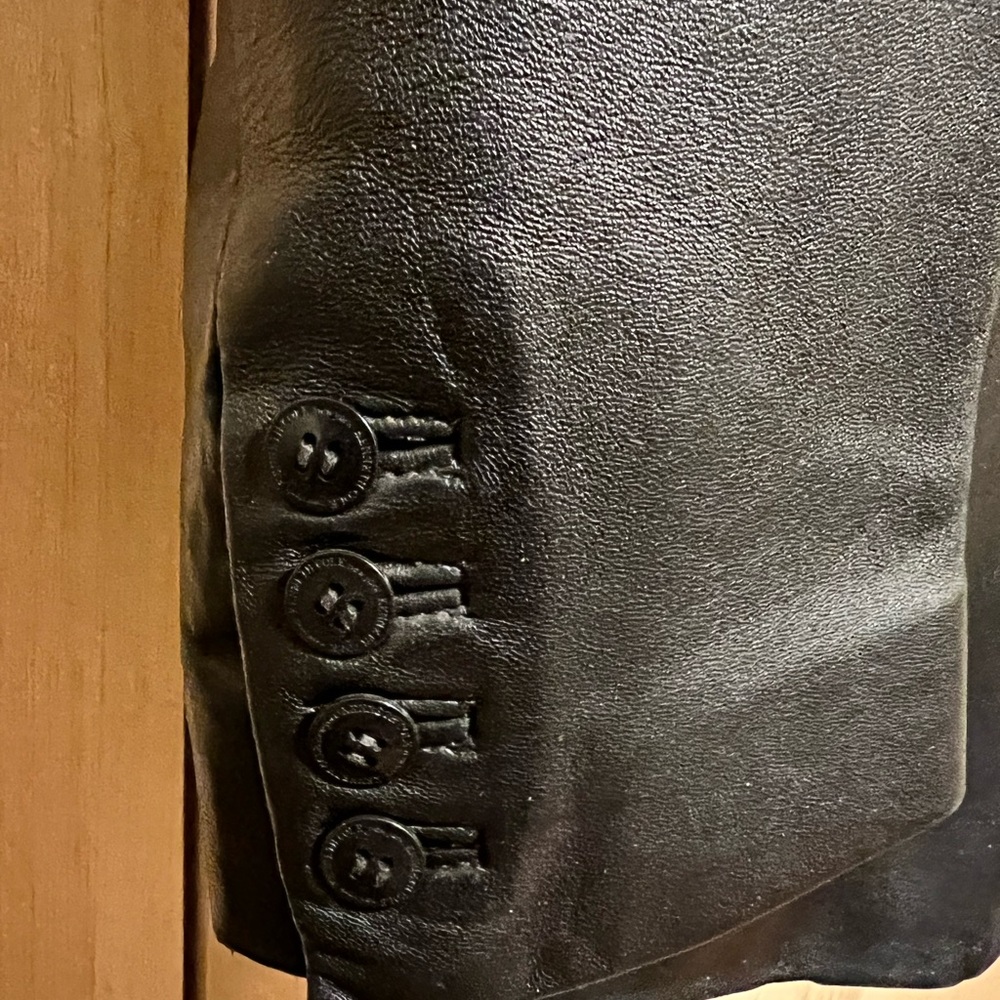 Keneth Cole leather jacket. - Picture 3 of 4